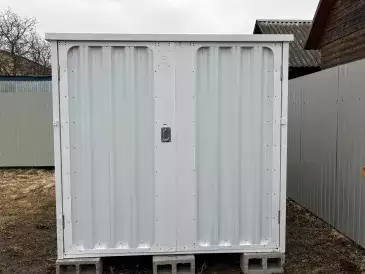 Белоснежный секционный хозблок для вещей в дер. Кичибухино, г. Переславль-Залесский, Ярославская обл.