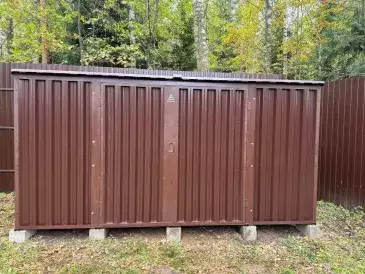 Хозблок для садового инвентаря в шоколадном цвете в дер. Устиновка, Раменский г.о, МО