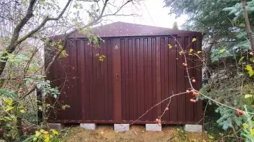 Хозблок для садовой техники и инвентаря в шоколадном цвете в дер. Кошерово, Раменский р-н, МО