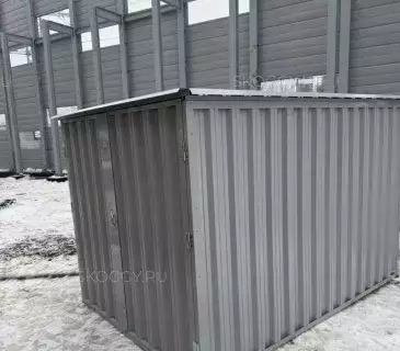 Хозблок для инвентаря в светло-сером цвете в пос. Вешки, г.о. Мытищи, МО